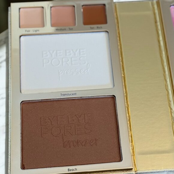 It Cosmetics NEW Girl Beauty Book  Vol. 5 Gold Special Holiday Edition - Picture 11 of 14